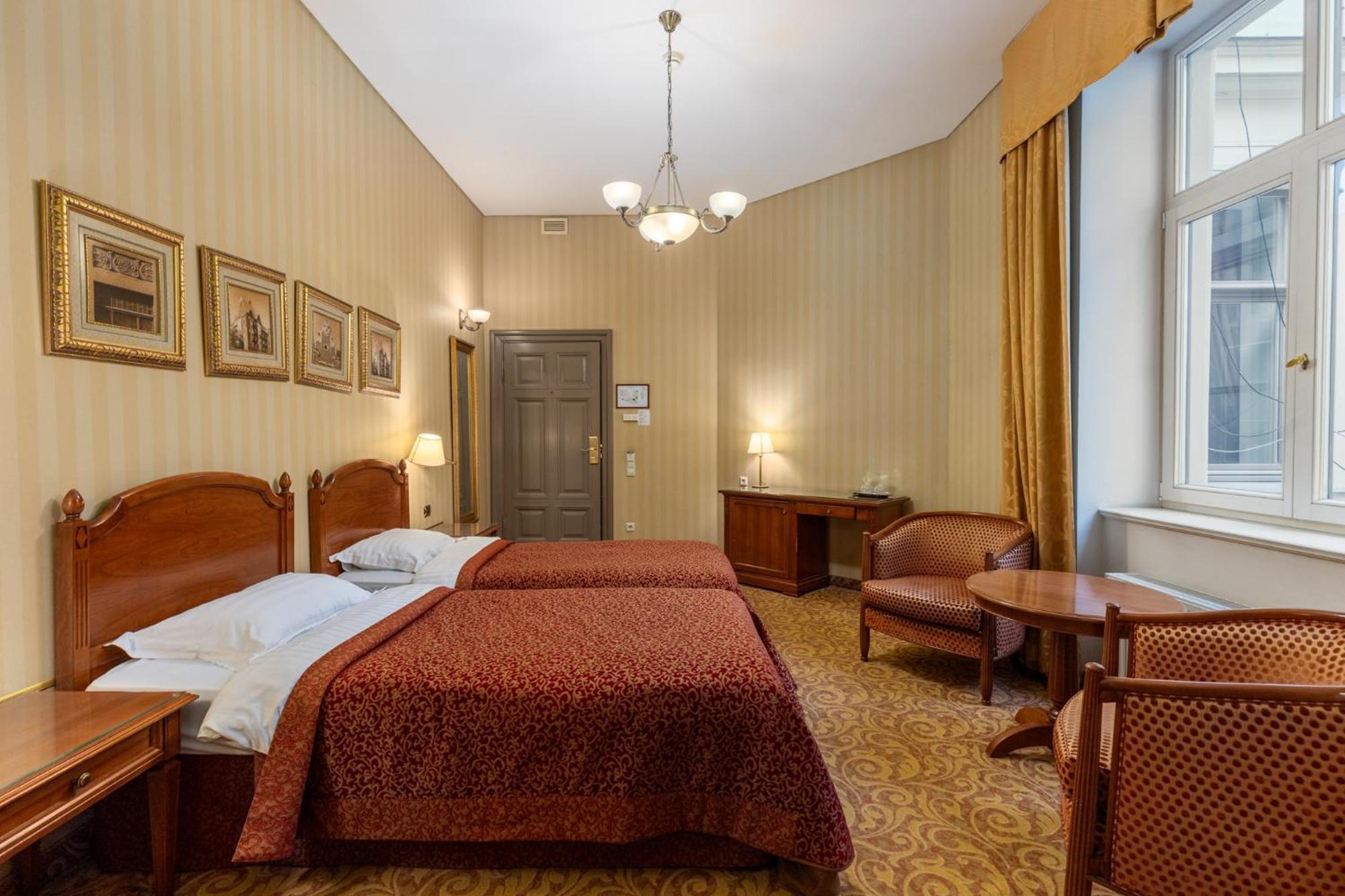 The Benjamin House Hotel Рига Стая снимка