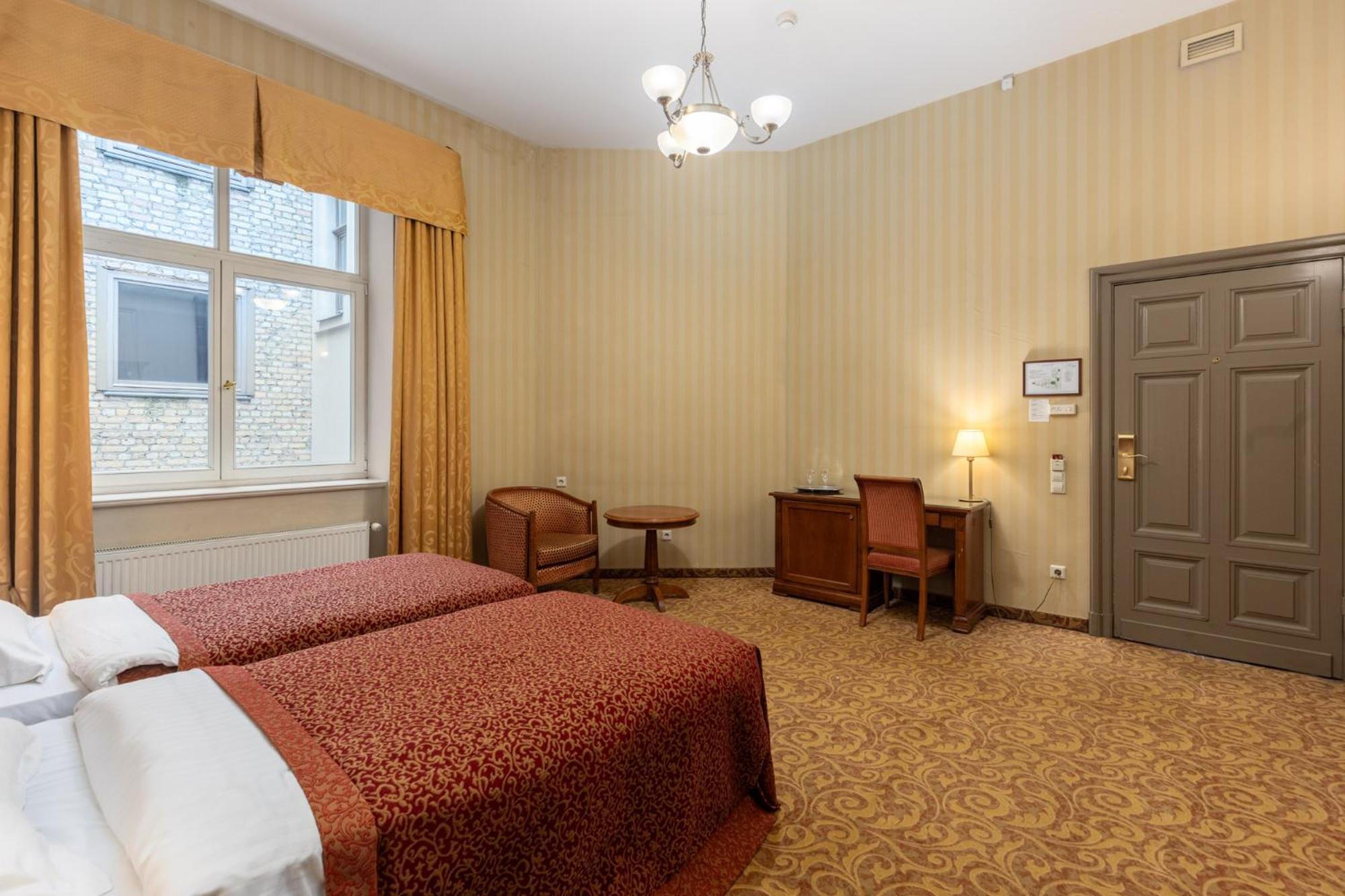 The Benjamin House Hotel Рига Стая снимка