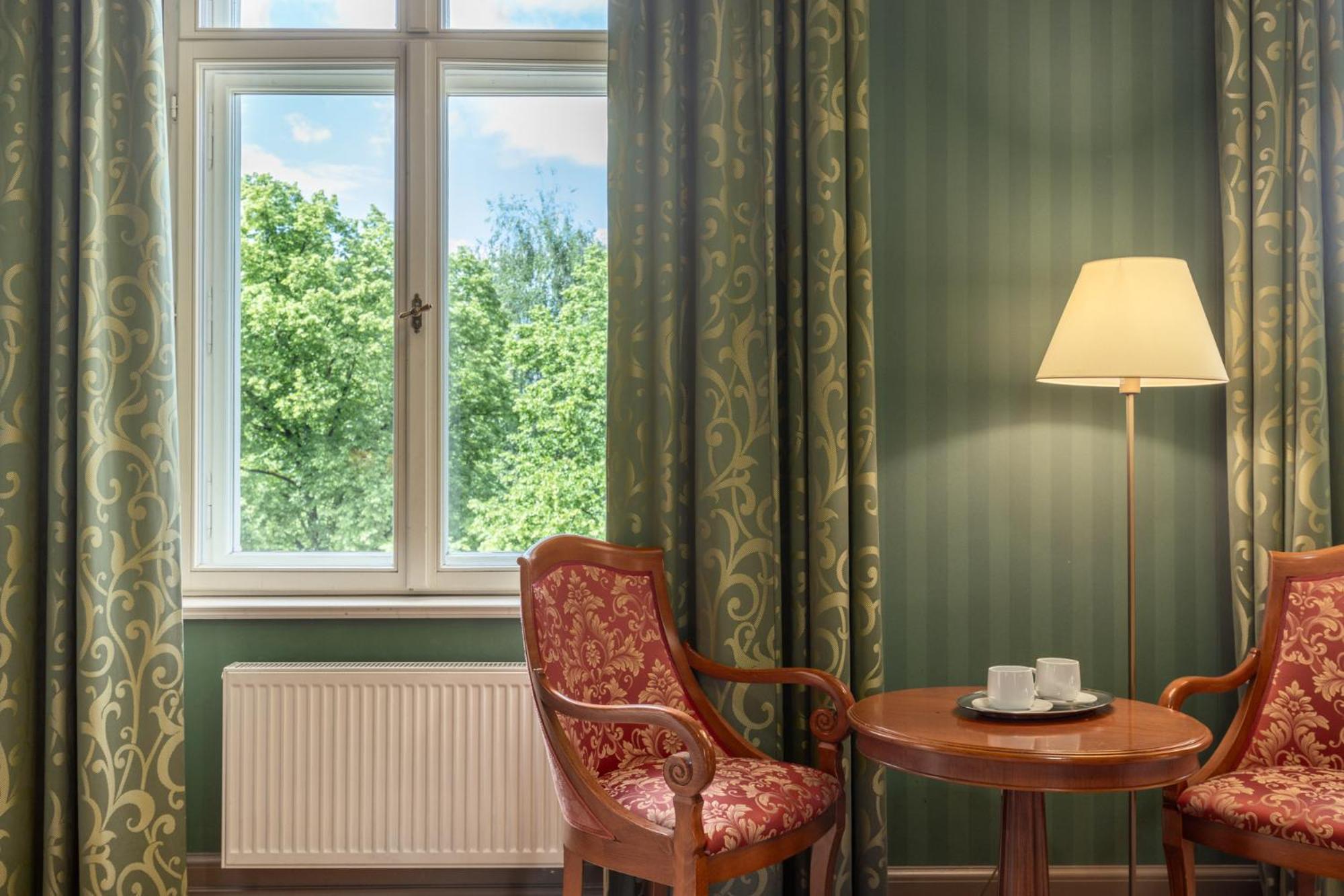The Benjamin House Hotel Рига Стая снимка