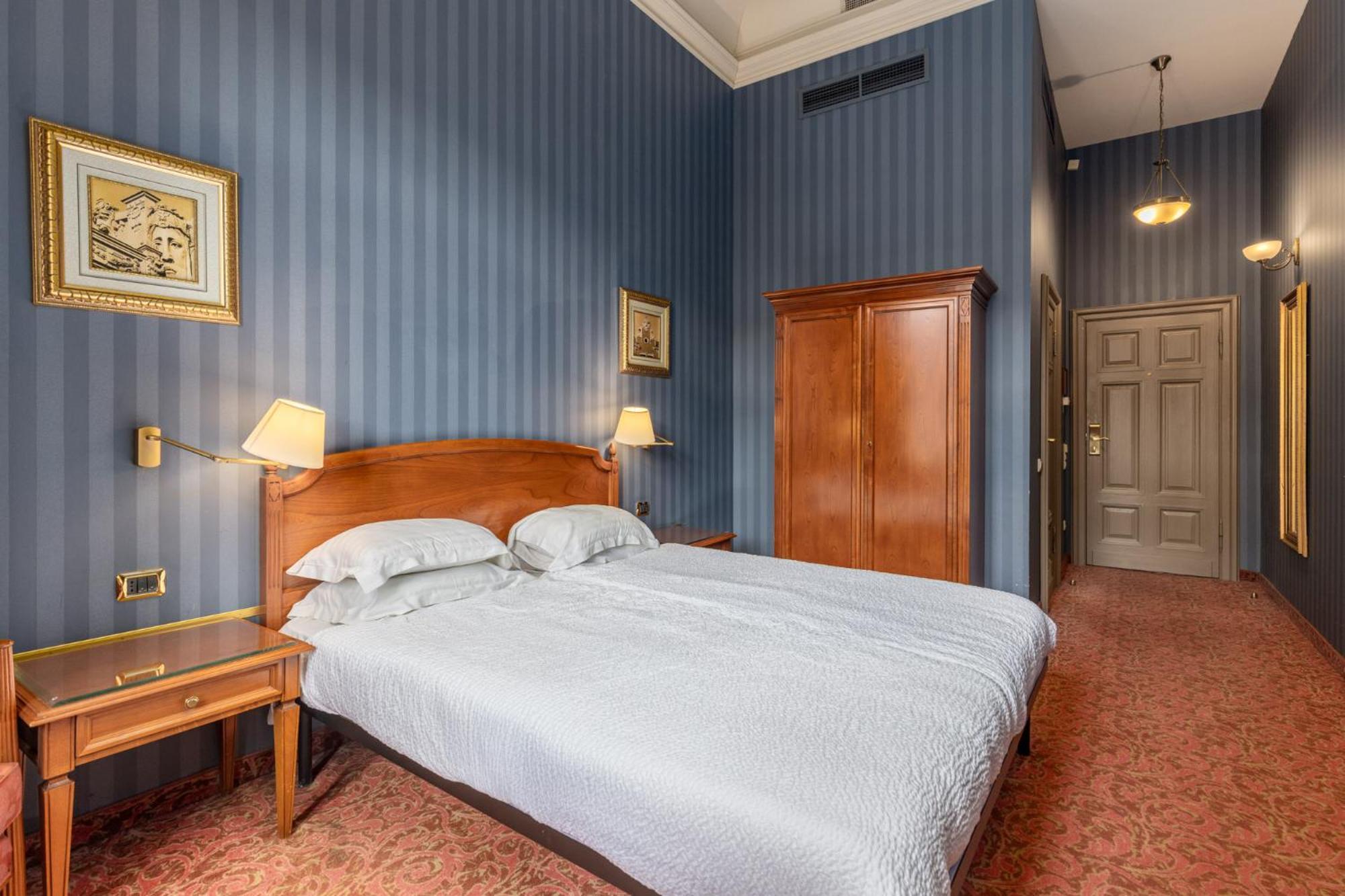 The Benjamin House Hotel Рига Стая снимка