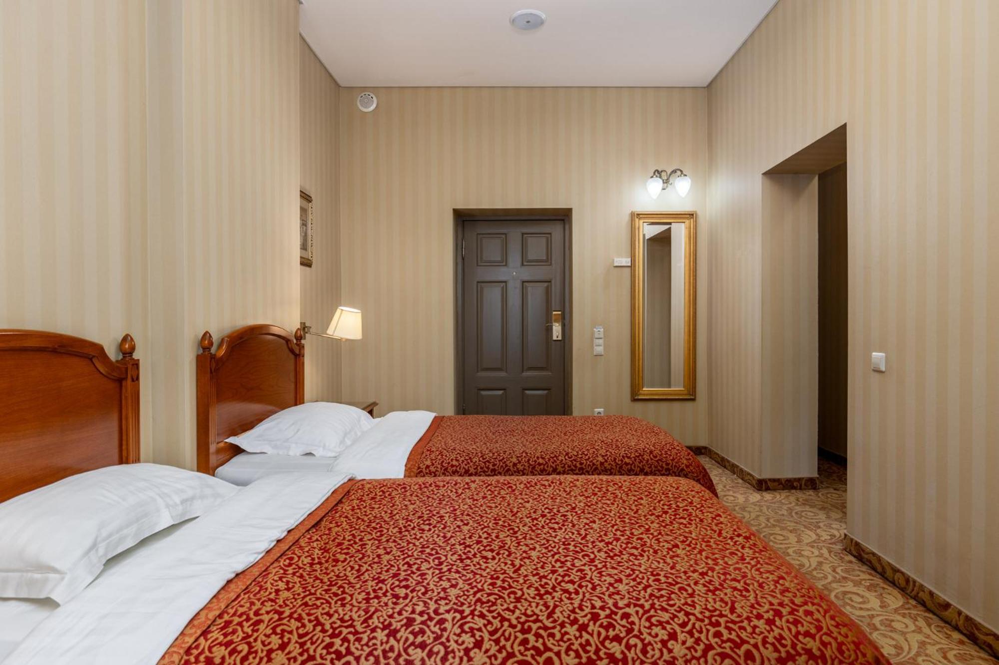 The Benjamin House Hotel Рига Стая снимка